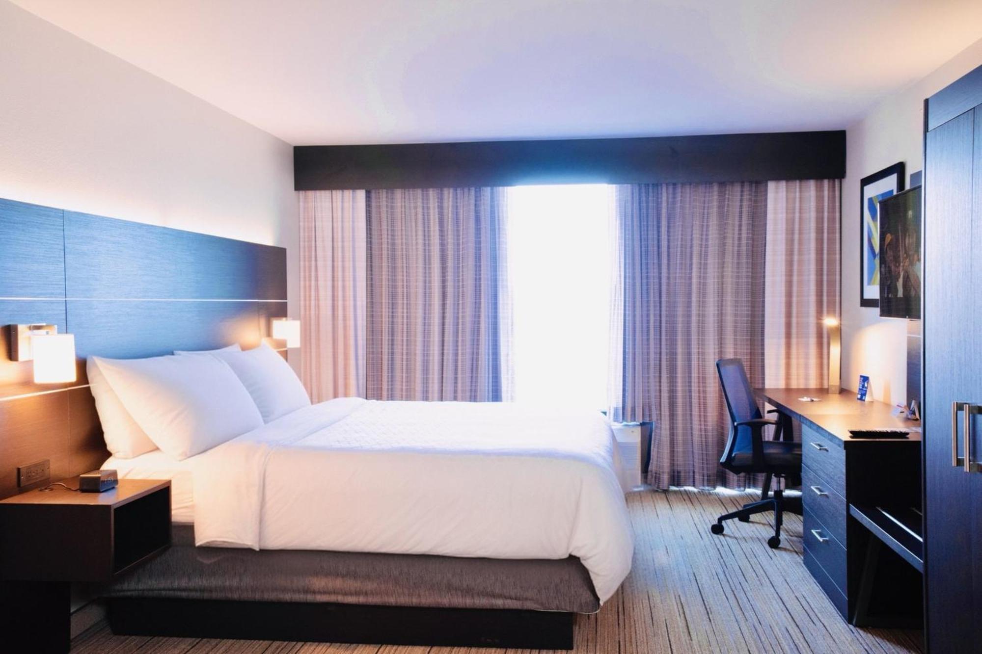 Holiday Inn Express Hotel & Suites Chester By Ihg Exteriér fotografie
